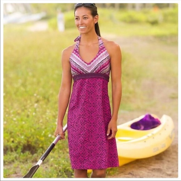 Athleta Dresses & Skirts - Athleta Pack Everywhere halter dress